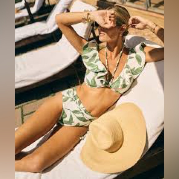 NWT Antonio Melani x M.G. Style Sorrento Bonded Ruffle Bralette Swim Top - Picture 10 of 11